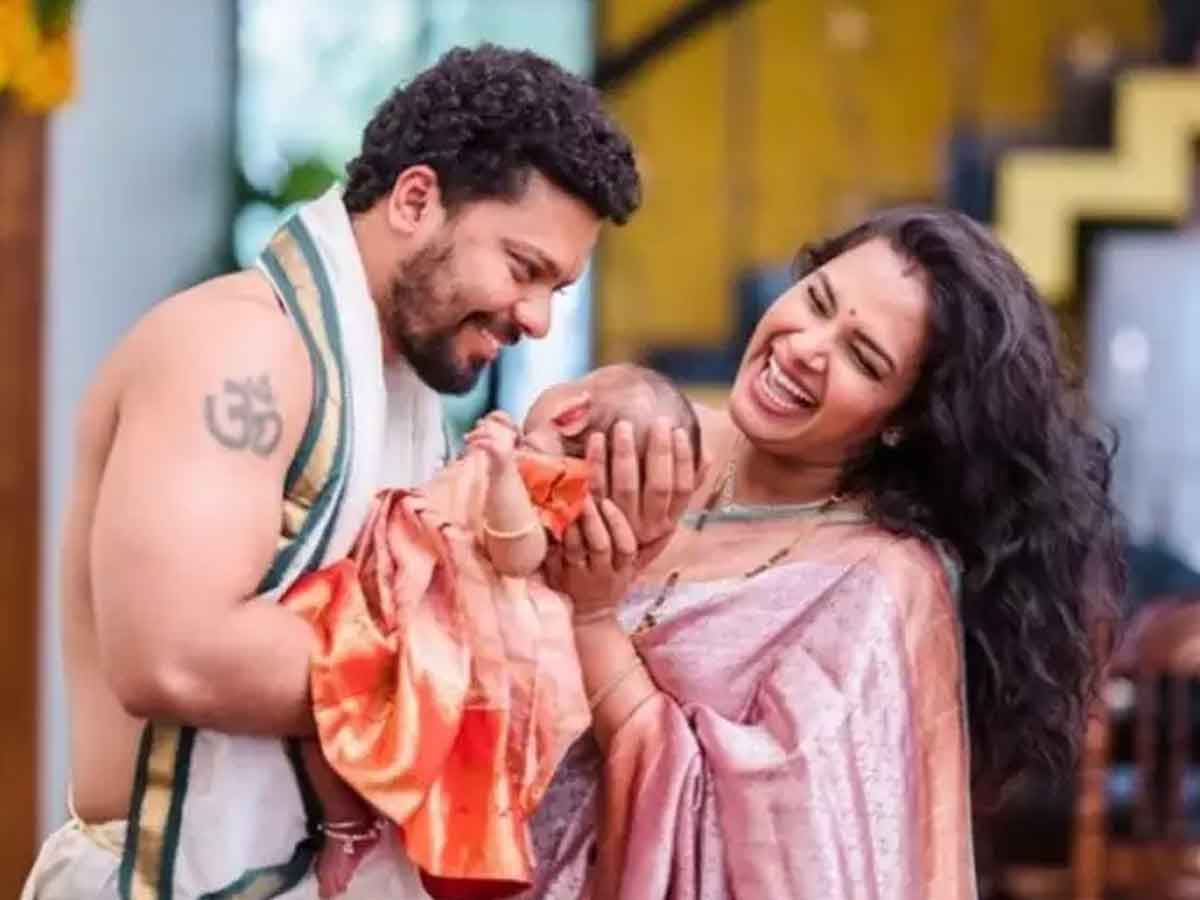 ఎట్టకేలకు కూతురిని పరిచయం చేసిన హరితేజ