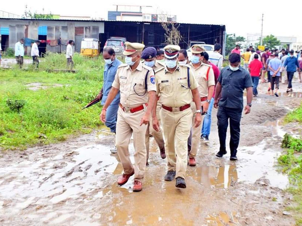 నిర్మల్‌ పట్టణంలో పర్యటించిన ఐజీ నాగిరెడ్డి