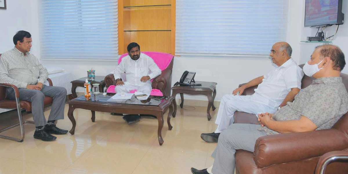 విద్యుత్ ఉద్యోగులు పల్లె, పట్టణ ప్రగతిలో విధిగా పాల్గొనాలి