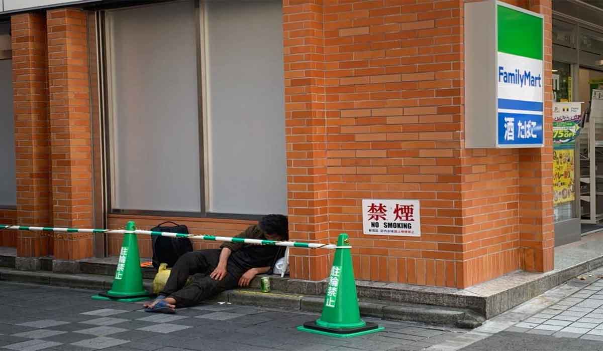 Tokyo Olympics: టోక్యోలో రోడ్ల‌పై బ‌తుకీడుస్తున్న వాళ్ల‌ను వెళ్ల‌గొట్టిన నిర్వాహ‌కులు