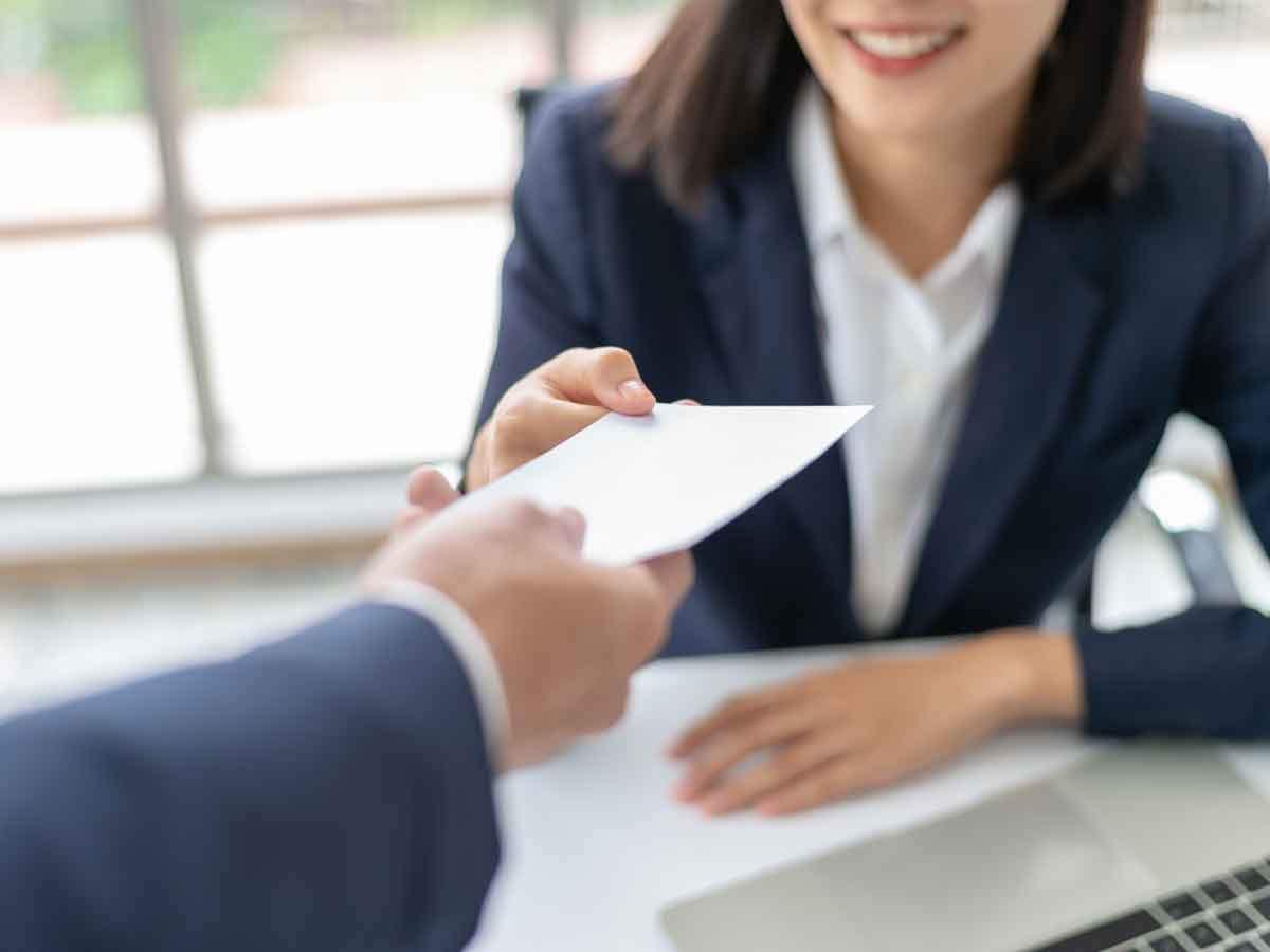 గుడ్‌న్యూస్ :  జూన్‌లో ఊపందుకున్న వైట్‌ కాల‌ర్ ఉద్యోగ నియామ‌కాలు!