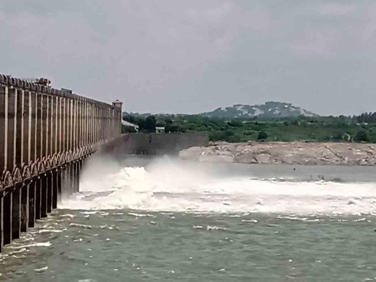 జూరాల, శ్రీరాంసాగర్‌ జలాశయాలకు భారీగా వరద