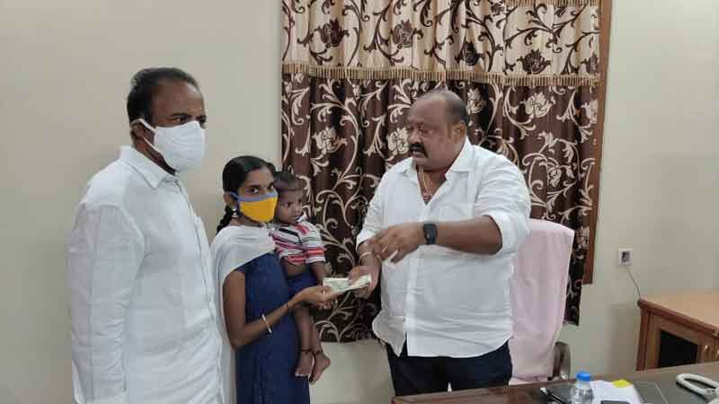 17 నెలల బాలుడికి కేటీఆర్‌ అండ