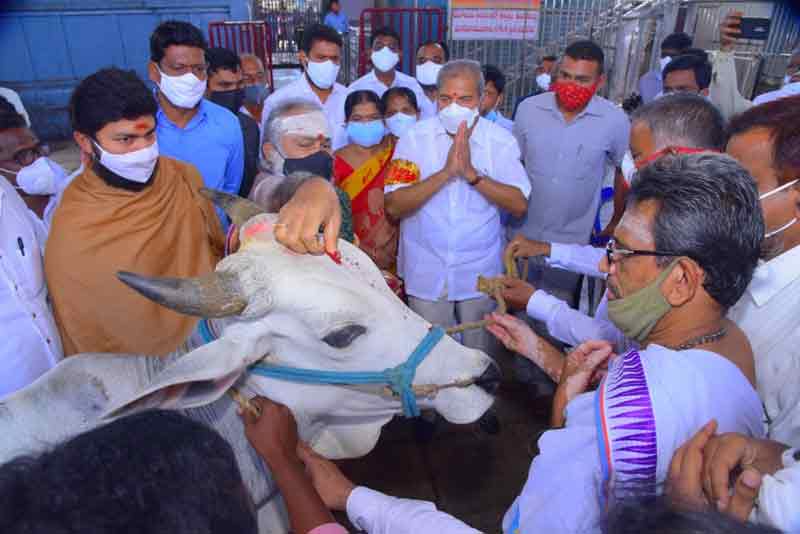 రాజన్న సన్నిధిలో రమేశ్‌బాబు