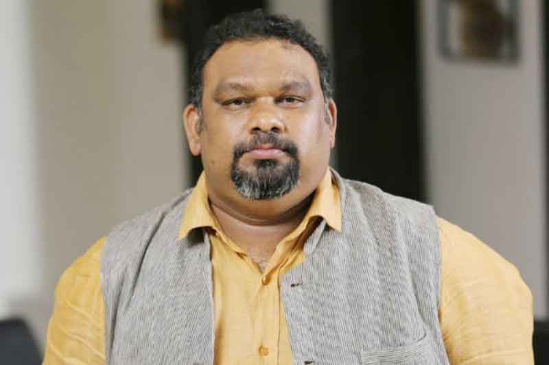 సినీ విమర్శకుడు కత్తి మహేష్‌ కన్నుమూత