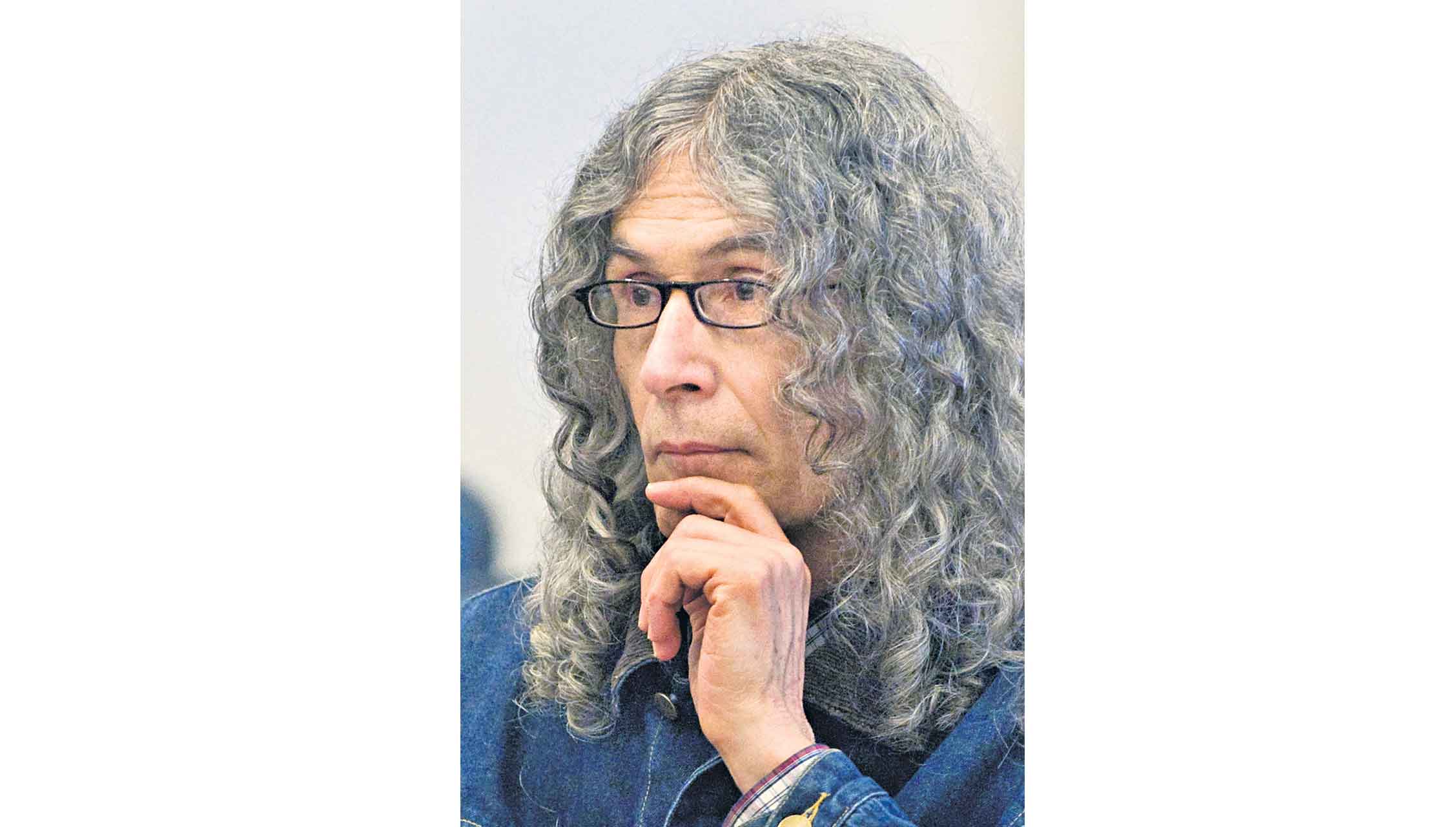 ‘డేటింగ్‌ గేవ్‌ు కిల్లర్‌’ మృతి