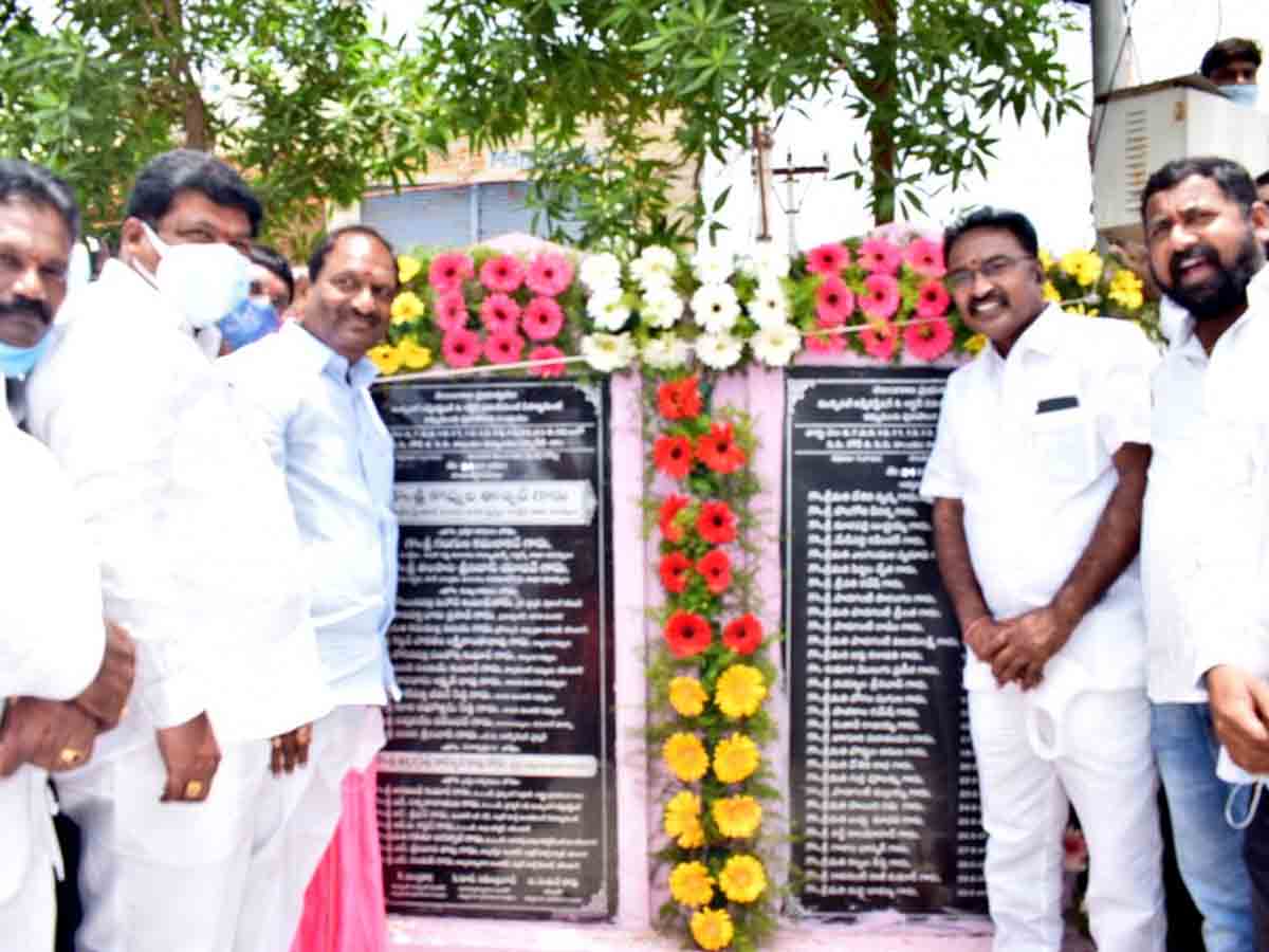 ఈట‌ల నిర్ల‌క్ష్యంతో కుంటుబ‌డిన అభివృద్ధి : మంత్రి కొప్పుల ఈశ్వ‌ర్‌