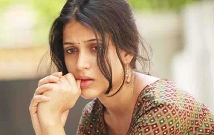 పాపుల‌ర్ బ్రాండ్ తో ‘అందాల రాక్ష‌సి’ డీల్‌