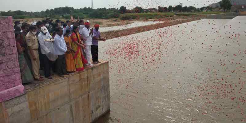 పాలమూరు ప్రతిష్టను పతాక స్థాయికి తీసుకెళ్తాం