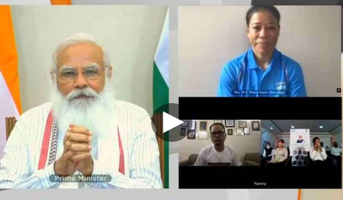 నీ ఫెవ‌రేట్ పంచ్ ఏంటీ ? మేరీకోమ్‌ను అడిగిన మోదీ