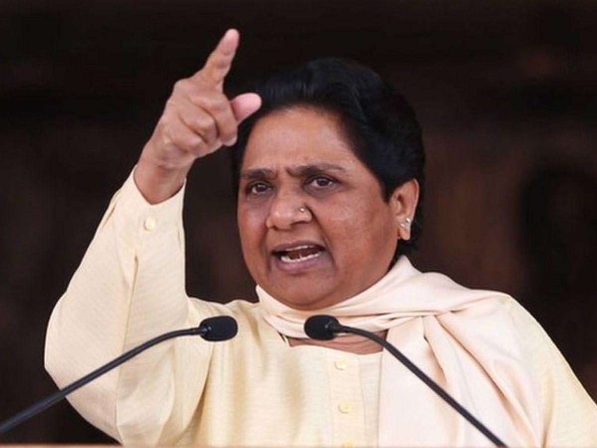 పెద్ద పార్టీలు దూరం కావ‌డంతోనే చిన్నాచిత‌క పార్టీల‌తో అంట‌కాగుతున్న అఖిలేష్ : మాయావ‌తి