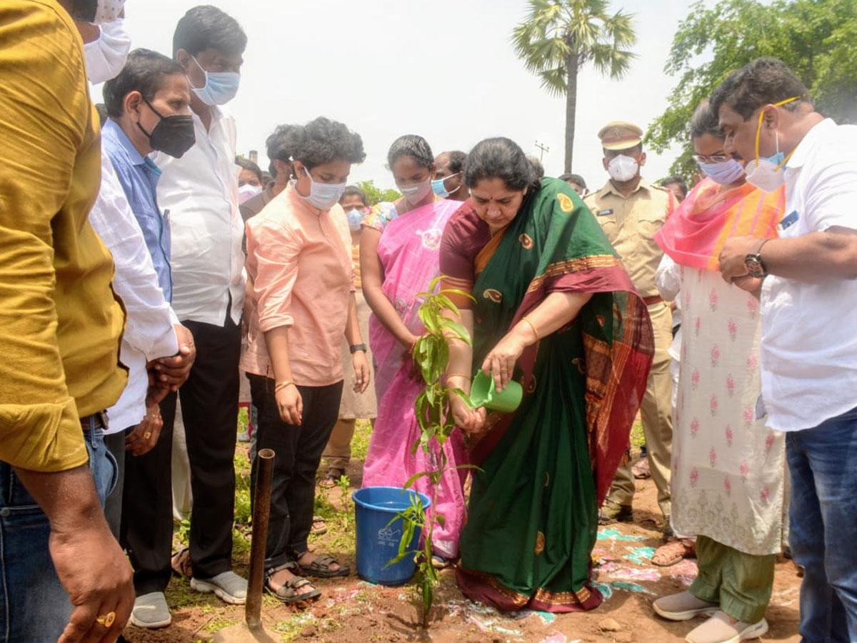 తెలంగాణ పల్లెలు దేశానికే ఆదర్శం