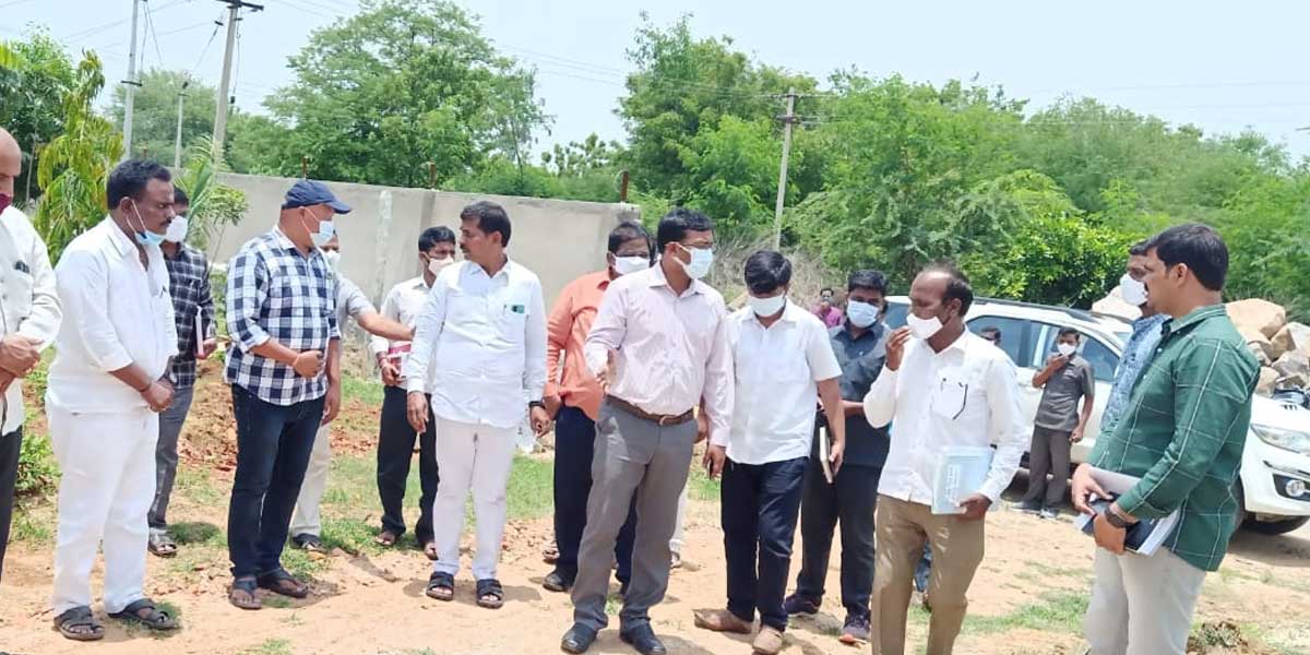 అధికారుల తీరు మారకుంటే వేటు తప్పదు