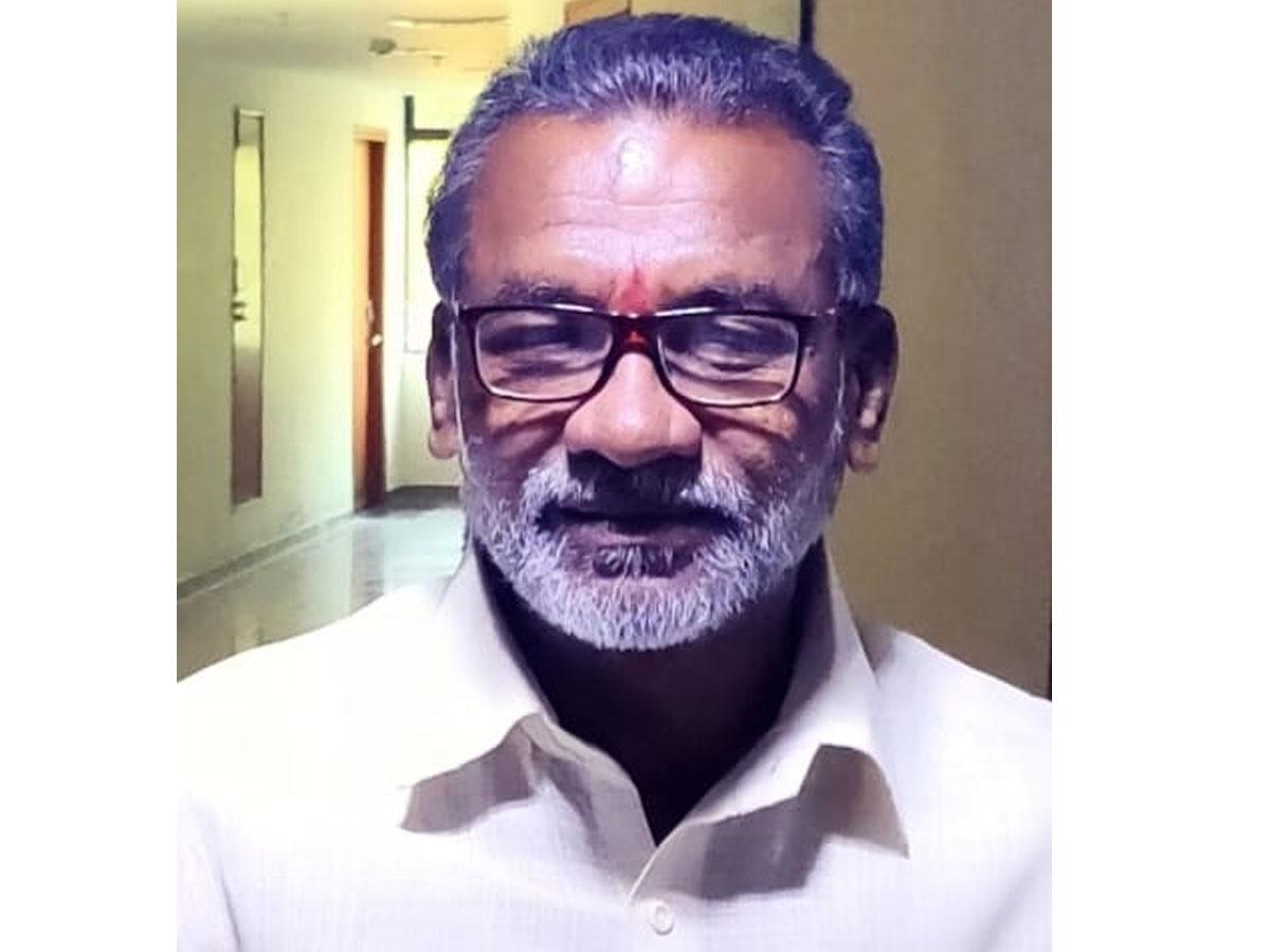 గుండెపోటుతో మేడారం ట్రస్ట్ బోర్డ్ చైర్మన్‌ మృతి