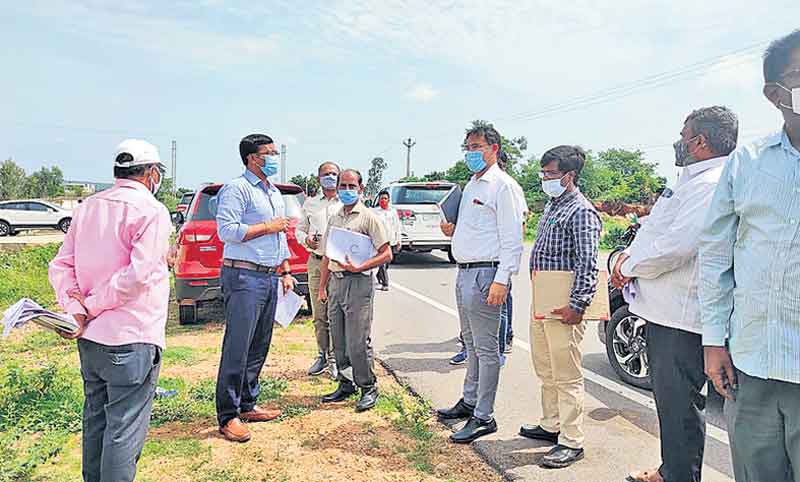 విరివిగా మొక్కలు నాటాలి