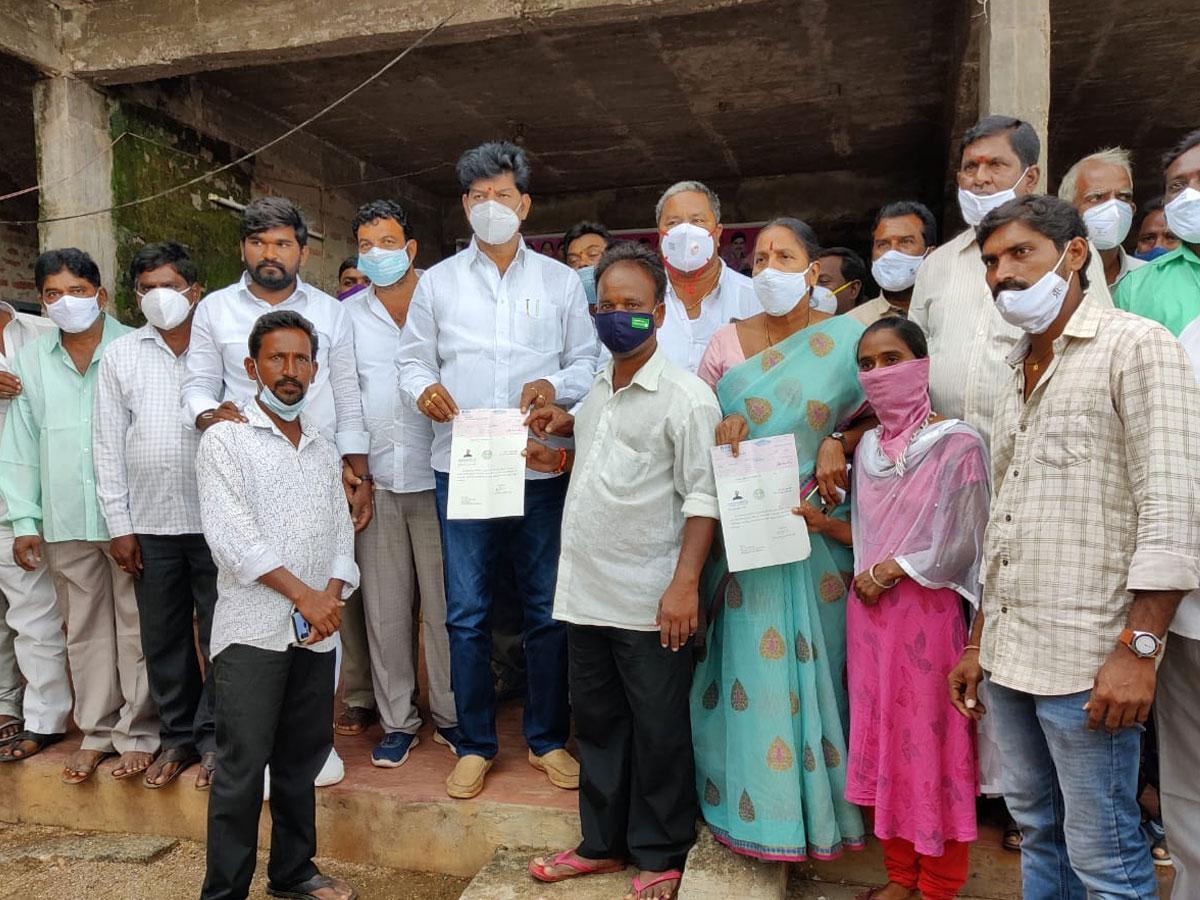 పేదలను అభివృద్ధి చేయడమే ప్రభుత్వ లక్ష్యం