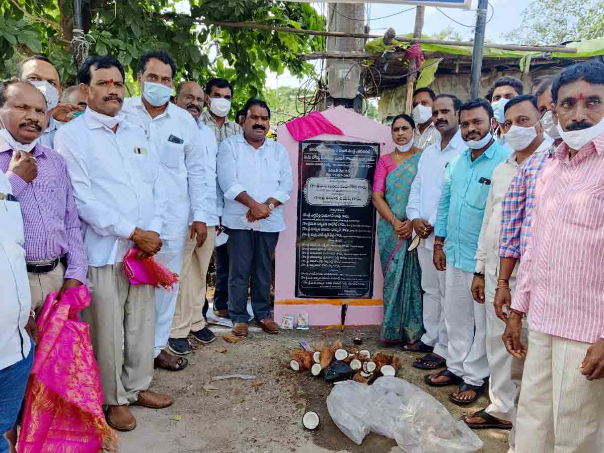 అభివృద్ధి ప‌నుల‌కు ఎమ్మెల్యే ఆరూరి ర‌మేష్ శంకుస్థాప‌న‌