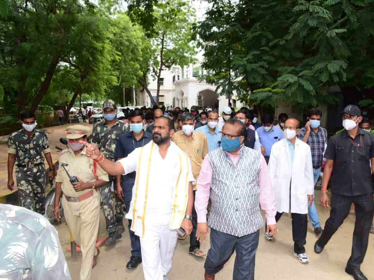 పాలమూరులో రూ.300 కోట్లతో సూపర్ స్పెషాలిటీ దవాఖాన