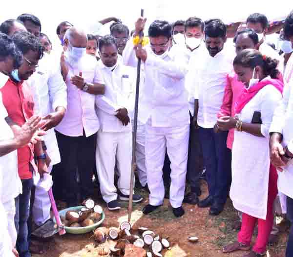 నిర్వాసితులకు అండగా ఉంటాం