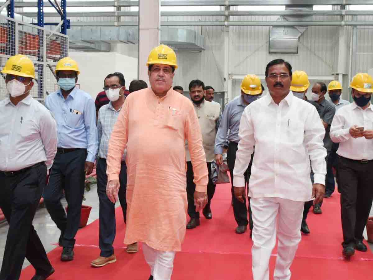 ఇఫ్కో, నానో యూరియాల వాడ‌కంతో వ్య‌వ‌సాయంలో విప్ల‌వాత్మ‌క మార్పులు : మంత్రి నిరంజ‌న్‌రెడ్డి