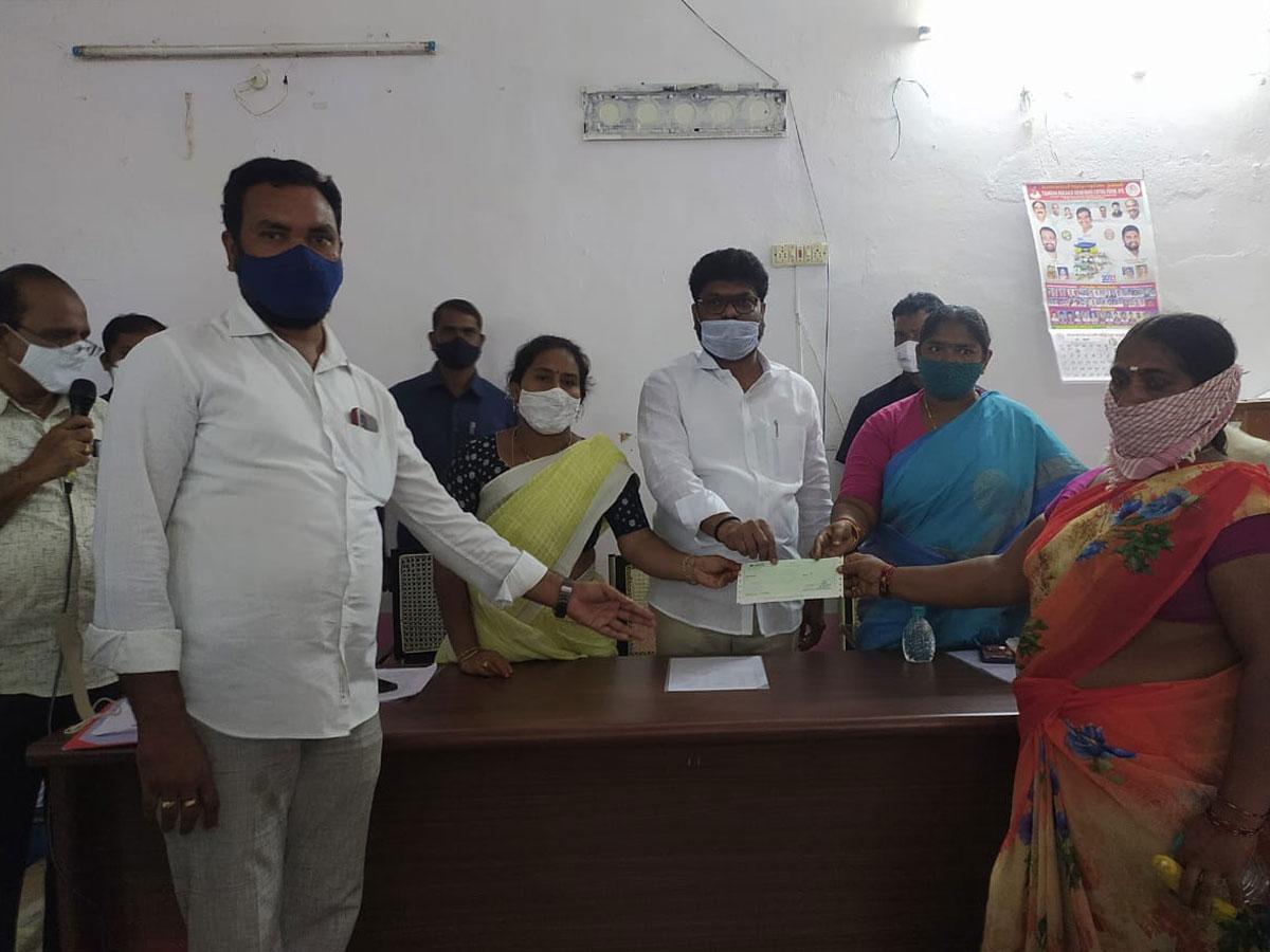 ఆడబిడ్డలకు అండగా కల్యాణ లక్ష్మి