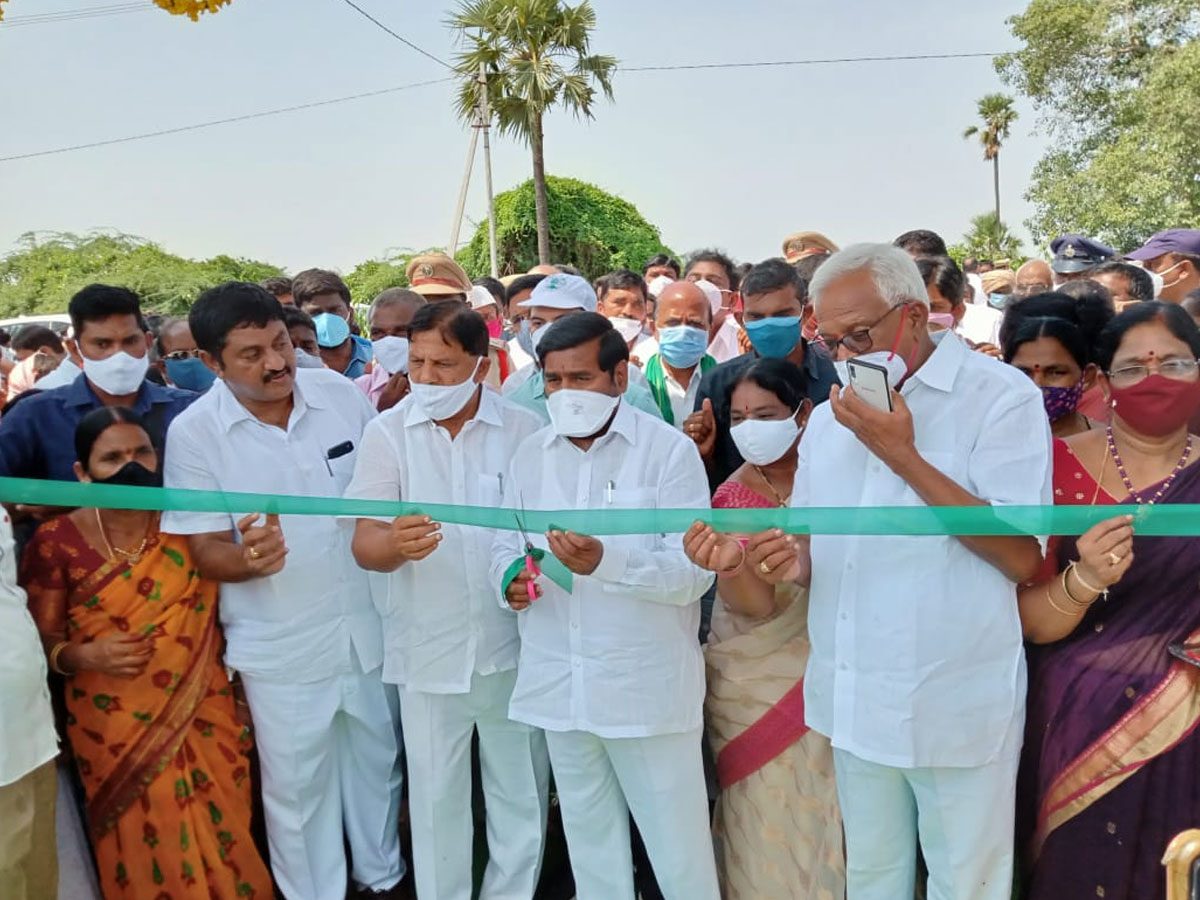 ఉద్యమంలా పల్లె ప్రగతి : మంత్రి జగదీష్ రెడ్డి