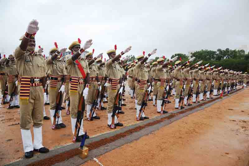 పటిష్ట పోలీసింగ్‌కు కేరాఫ్‌ తెలంగాణ