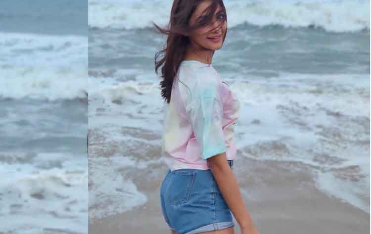 బీచ్‌లో పూజాహెగ్డే..ఎక్క‌డికి వెళ్లిందో..?