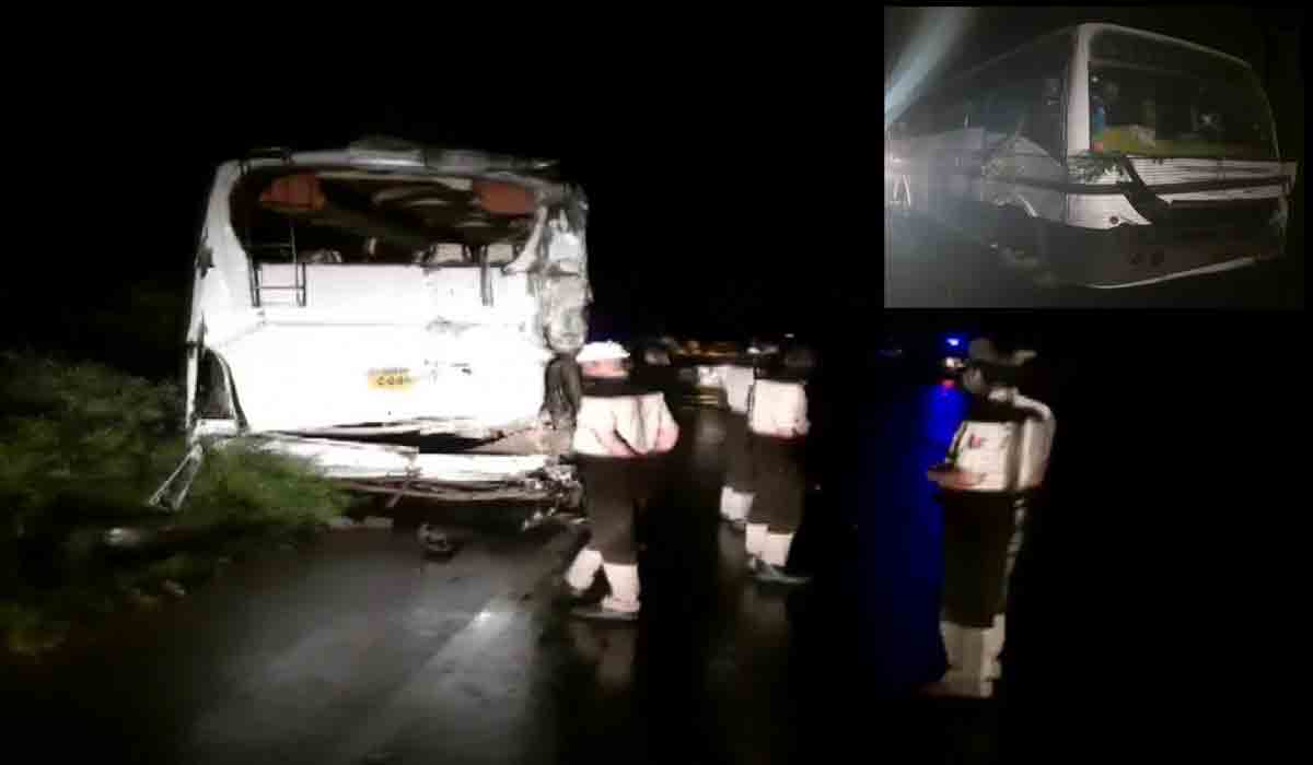 పెండ్లి బస్సుకు ప్రమాదం.. ఏడుగురు మృతి