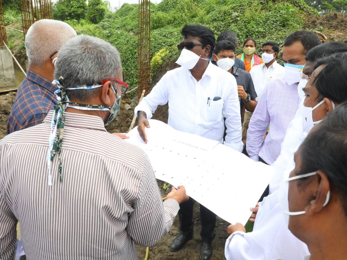 అభివృద్ధి పనుల్లో అలసత్వంపై మంత్రి పువ్వాడ ఆగ్రహం