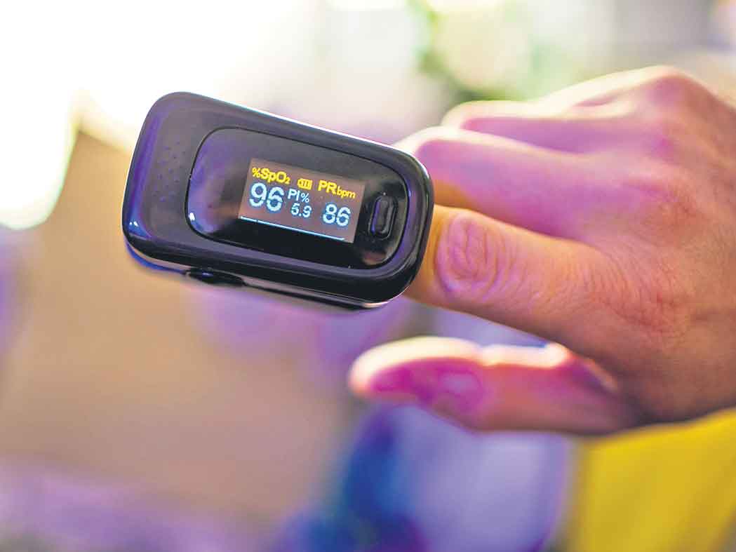 తగ్గనున్న పల్స్‌ ఆక్సీమీటర్ల ధరలు