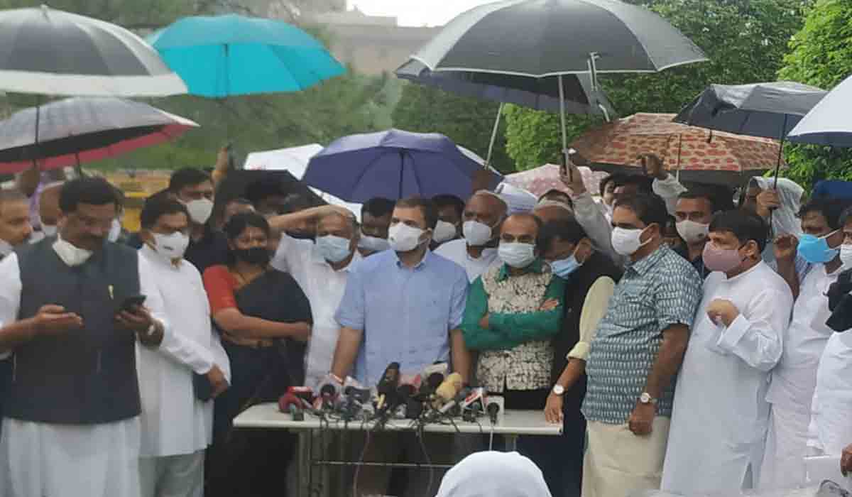 పెగాస‌స్ అంశంపై చ‌ర్చించాలి:  ప్ర‌తిప‌క్షాల డిమాండ్