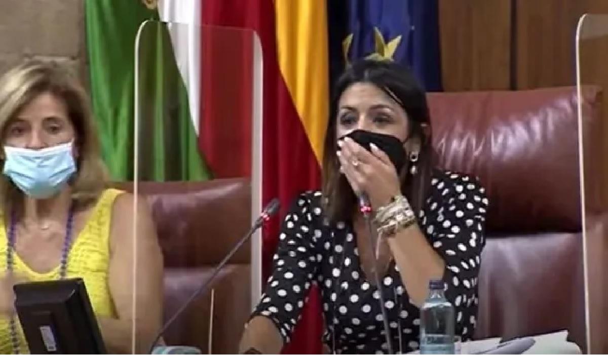 పార్ల‌మెంట్‌లో ఎలుక హ‌ల్‌చ‌ల్‌.. ఎంపీల ఉరుకులు ప‌రుగులు.. వీడియో