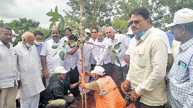శతమానం భవతి