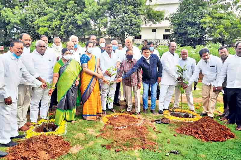 ఘనంగా మంత్రి కేటీఆర్‌ బర్త్‌డే వేడుకలు
