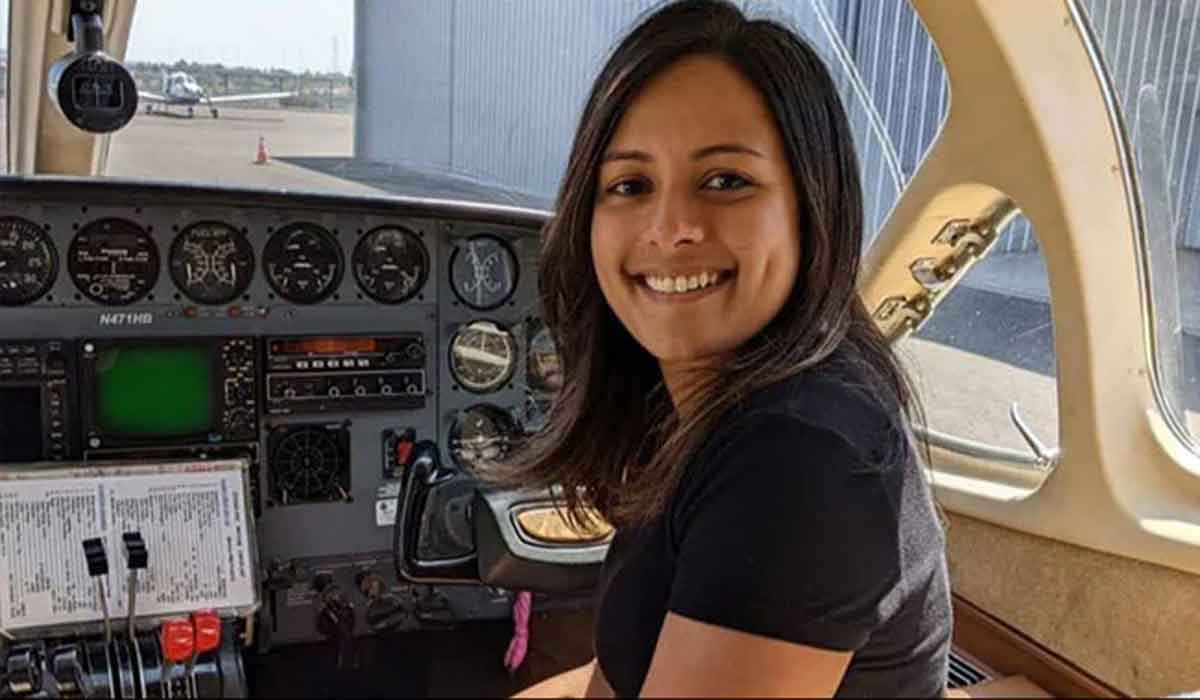 స్పేస్‌లోకి బేజోస్‌.. భార‌తీయురాలే ఆ రాకెట్ ఇంజినీర్