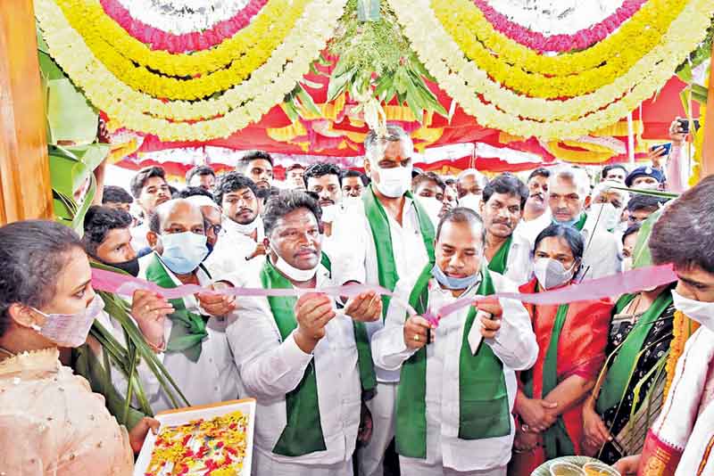 విద్యార్థులపై పెట్టుబడి.. రేపటికి ఆదాయం