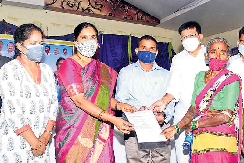 అర్హులందరికీ ఆహర భద్రత