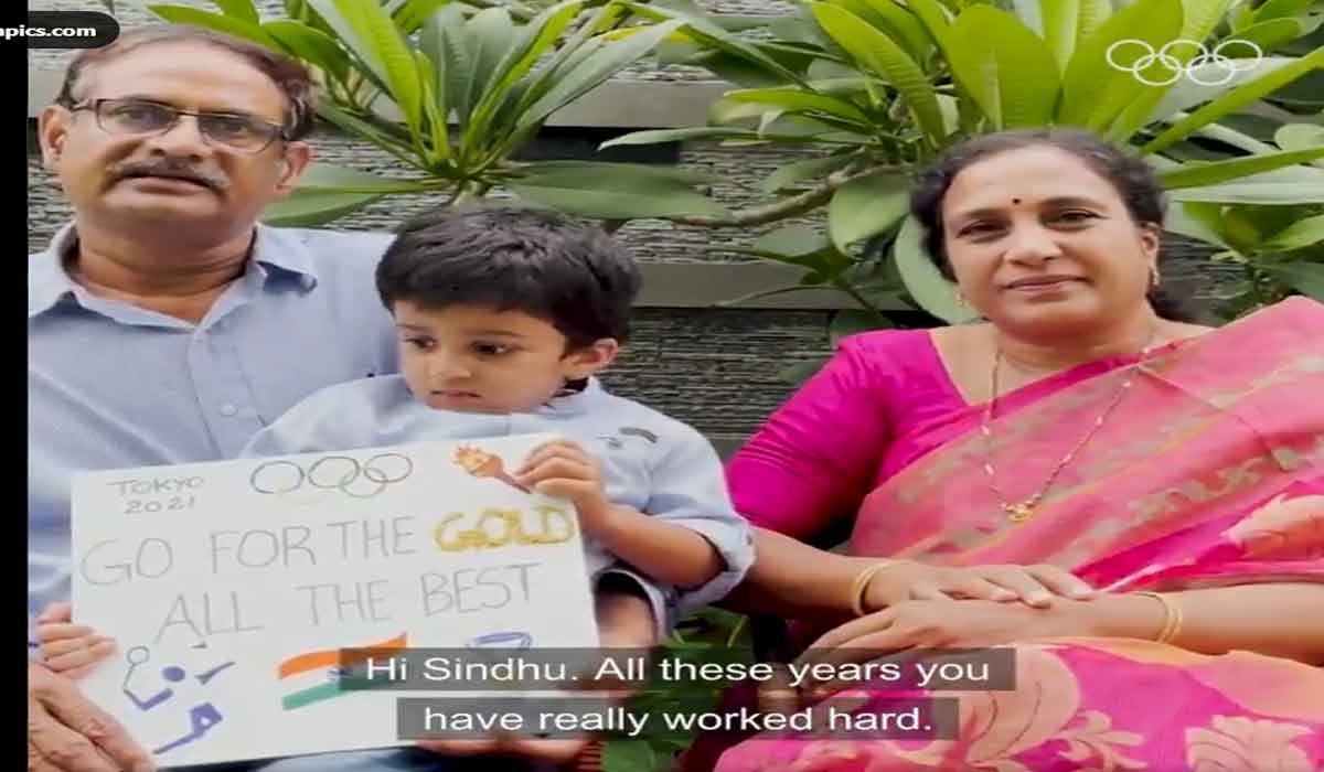 పీవీ సింధుకు విషెస్ చెప్పిన పేరెంట్స్‌.. ఒలింపిక్స్ ట్వీట్‌