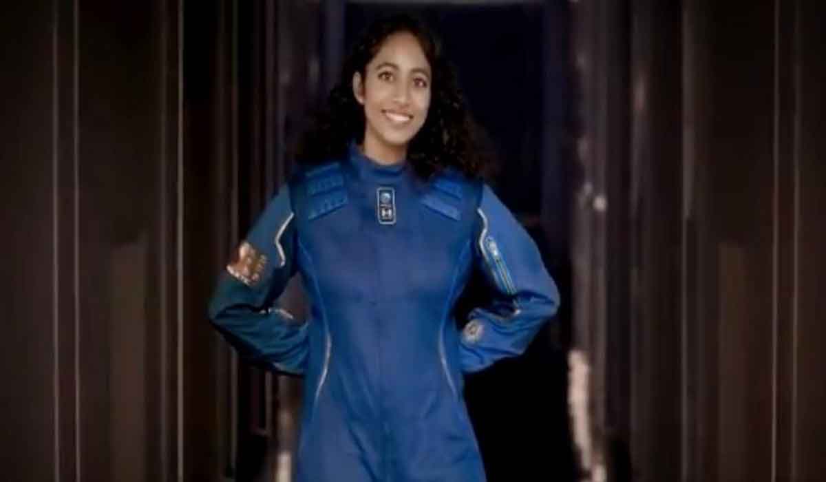 Sirisha Bandla | అమెరికా కుబేరుల మ‌ధ్య స్పేస్ వార్.. అంతరిక్షంలోకి వెళ్లే ఛాన్స్‌ కొట్టేసిన తెలుగమ్మాయి