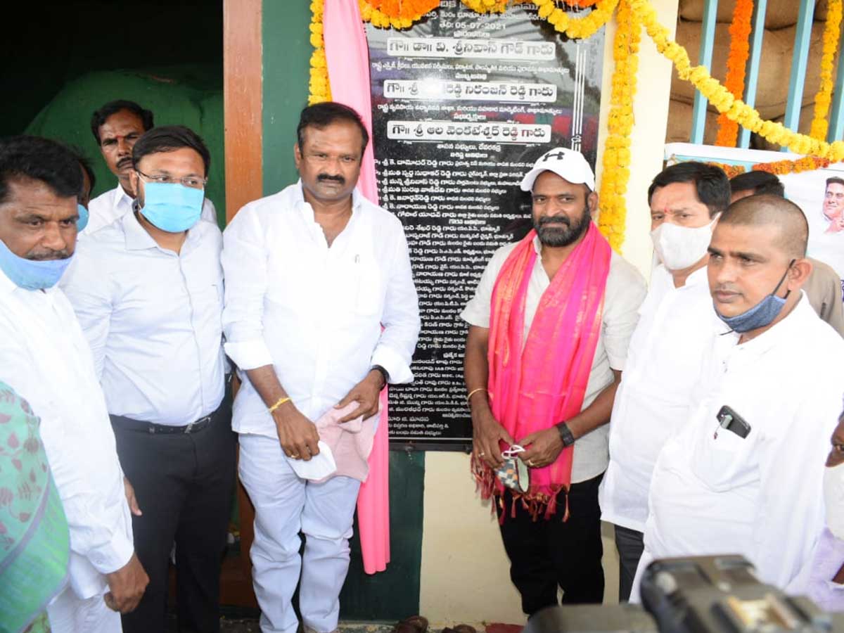 వలస వెళ్లిన రైతులు తిరిగి వచ్చారు : మంత్రి శ్రీనివాస్ గౌడ్