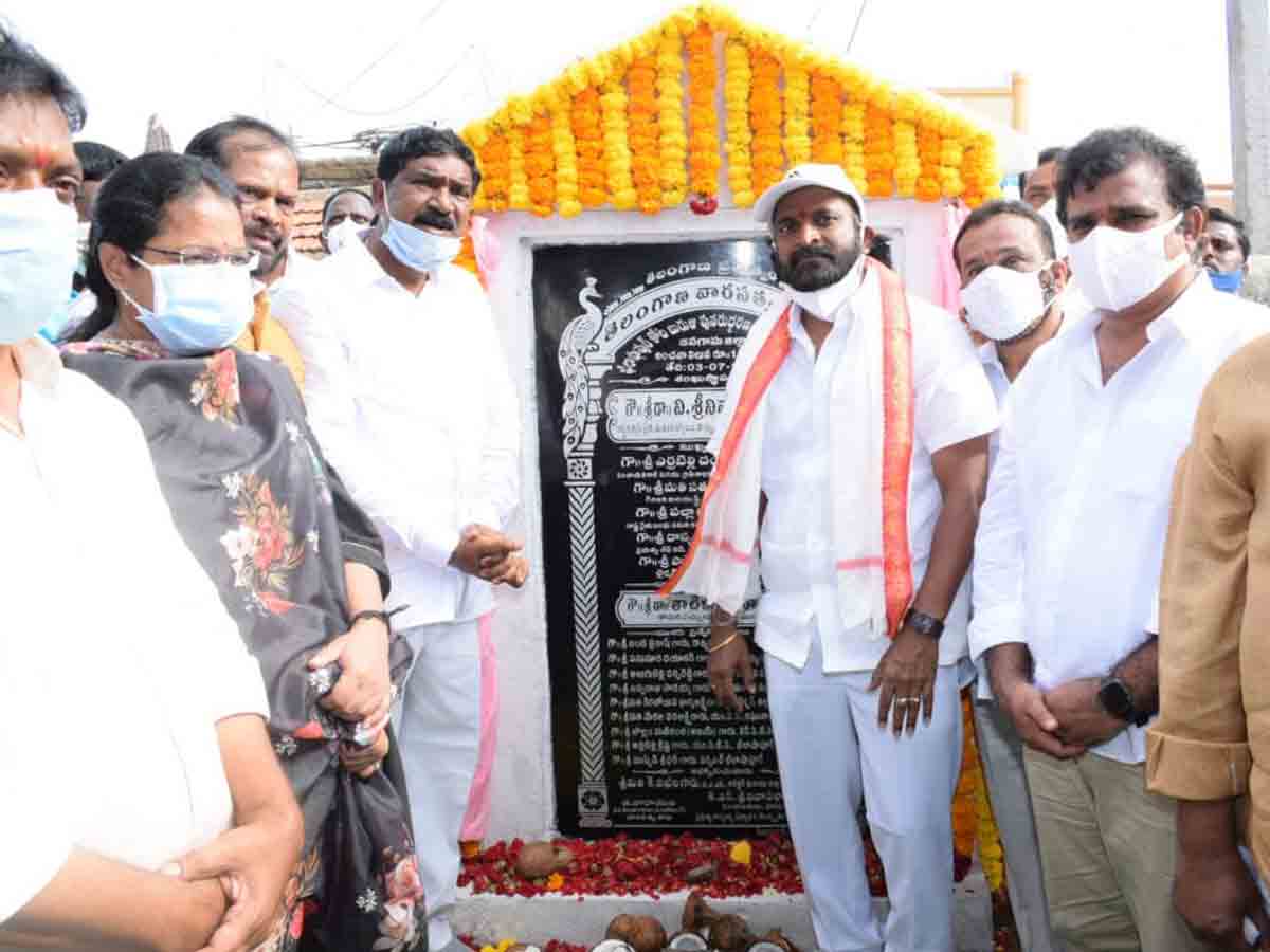 ఖిలాష‌పూర్ కోట పున‌రుద్ధ‌ర‌ణ ప‌నుల‌కు మంత్రి శ్రీ‌నివాస్ గౌడ్ శంకుస్థాప‌న‌