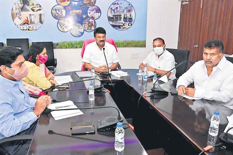 గంగపుత్రులు, ముదిరాజ్‌లు కలిసి సాగాలి