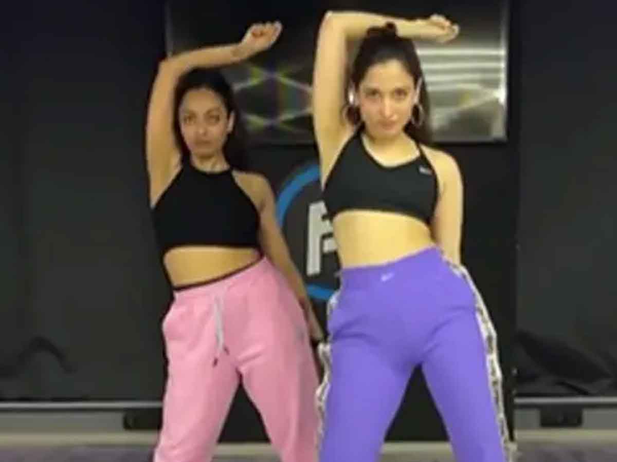 త‌మ‌న్నా డ్యాన్స్‌కి ఎవ‌రైన ఫిదా కావ‌ల్సిందే..!