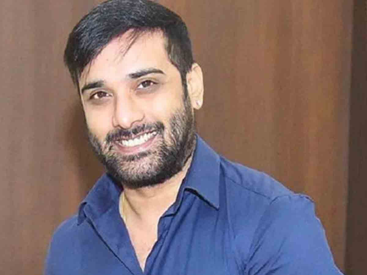 త‌రుణ్ ఫ్యామిలీని చుట్టు ముట్టిన పోలీసులు..!