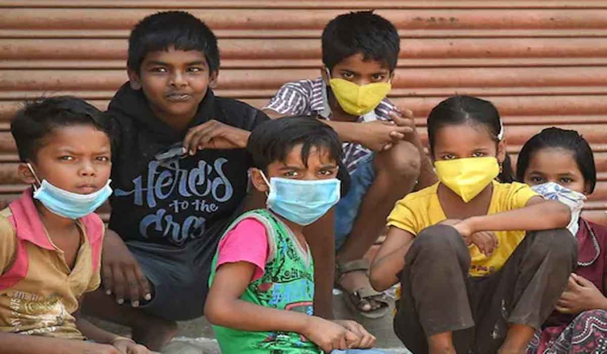 ఇద్ద‌రి క‌న్నా ఎక్కువ పిల్ల‌ల్ని కంటే.. ప్ర‌భుత్వ ఉద్యోగానికి అన‌ర్హులు