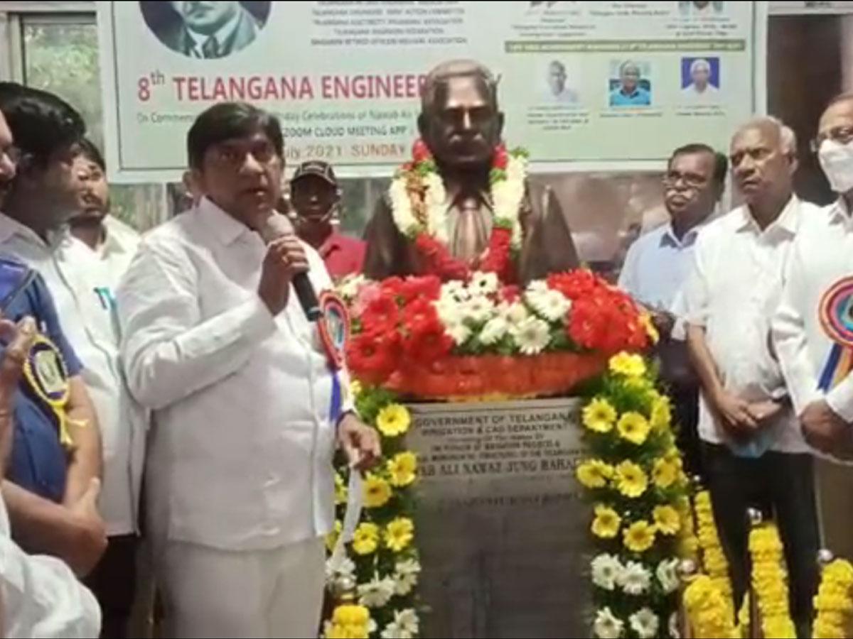 తెలంగాణ ఇంజినీర్లు దేశానికే మార్గదర్శకులు