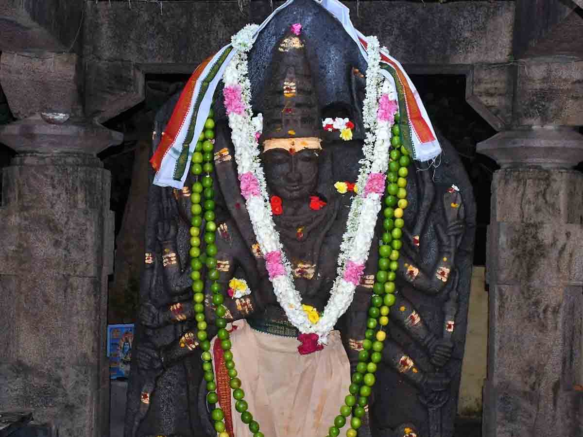 శ్రీగిరిలో మంగళవార పూజలు