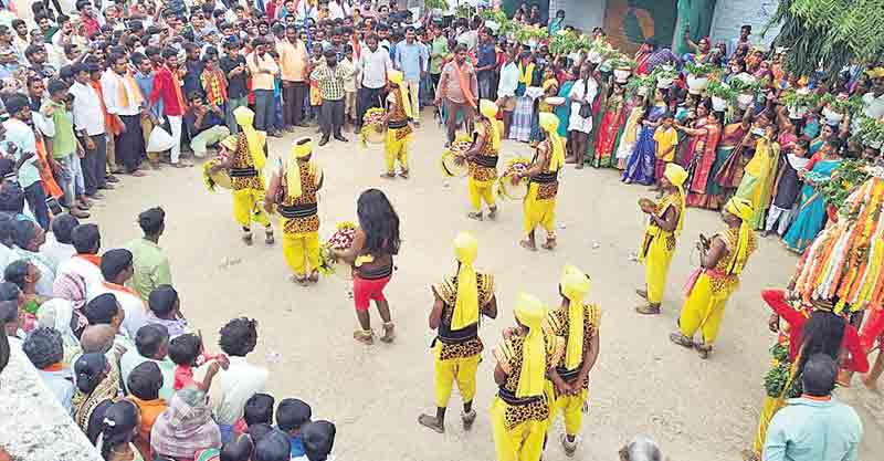 సల్లంగా సూడు పోచమ్మతల్లి