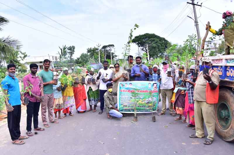 పట్టణ పరిశుభ్రత మనందరి బాధ్యత
